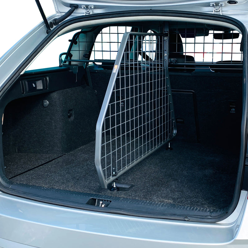 Travall Dog Boot grille de division pour coffre pour Skoda Octavia Estate (2017-2020)