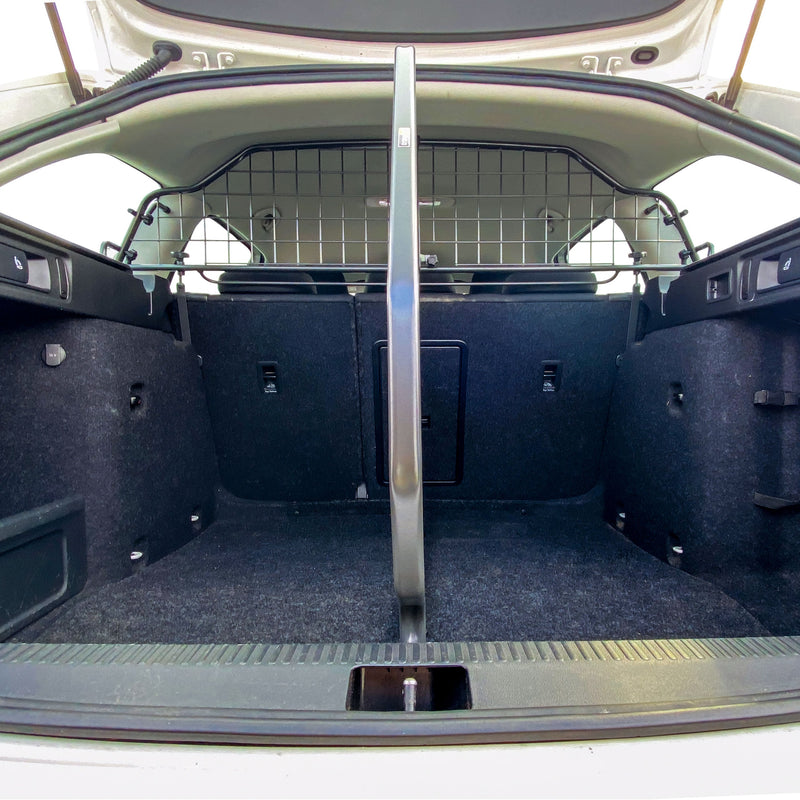 Travall Dog Boot grille de division pour coffre pour Skoda Octavia Estate (2017-2020)